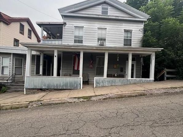 9 E Main St #C