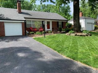 16 Winnetka Ln, Saint Louis, MO 63122