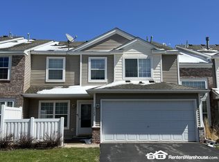 7723 Arboretum Village Cir, Chanhassen, MN 55317