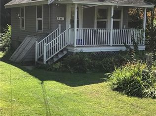 4 Maple St, Pawcatuck, CT 06379