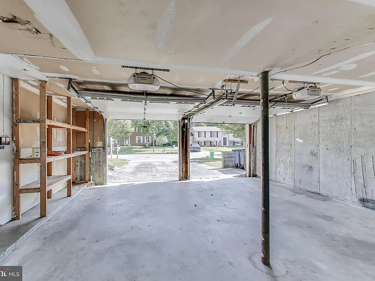 9217 Briarchip St — Photo 43