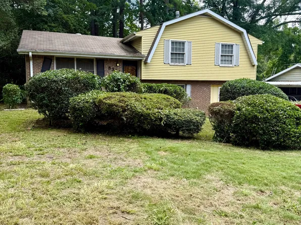 8318 Magnolia Dr, Jonesboro, GA 30238