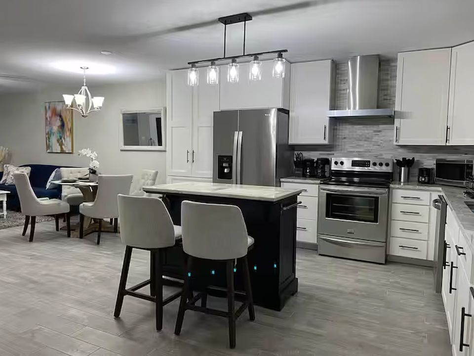 1st image of 315 Montgomery Ave #315
