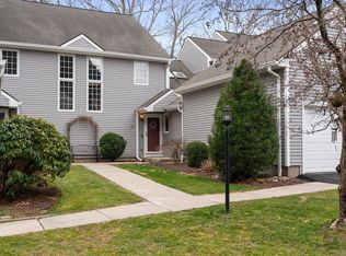 16 Suffolk Rd #16, South Glastonbury, CT 06073