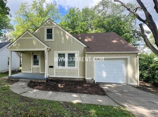 7404 Tracy Ave, Kansas City, MO 64131