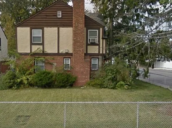 11562 218th St, Cambria Heights, NY 11411
