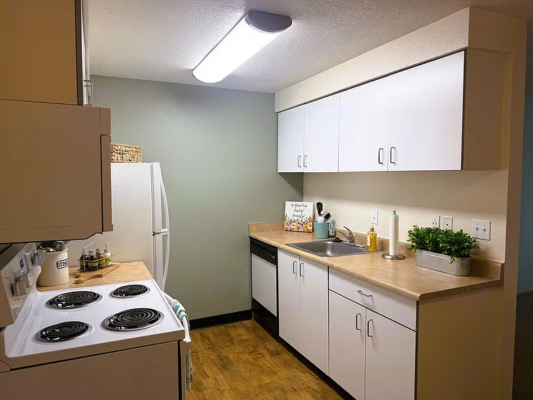 The Heights Apartments — Photo 1