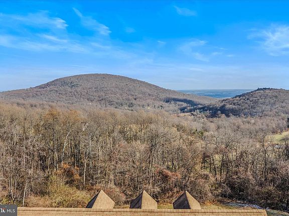 3rd image of 7020 Debold Rd