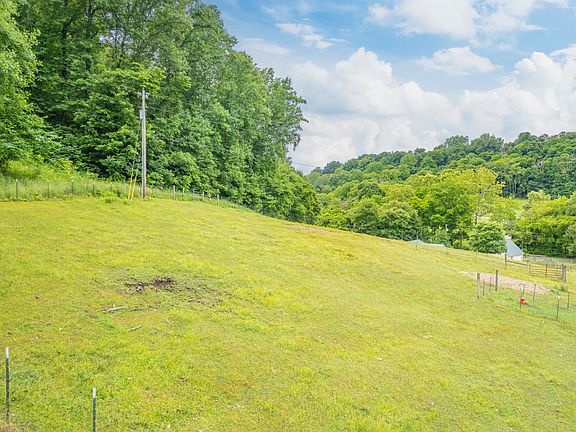 21st image of 2650 Haywood Hollow Rd