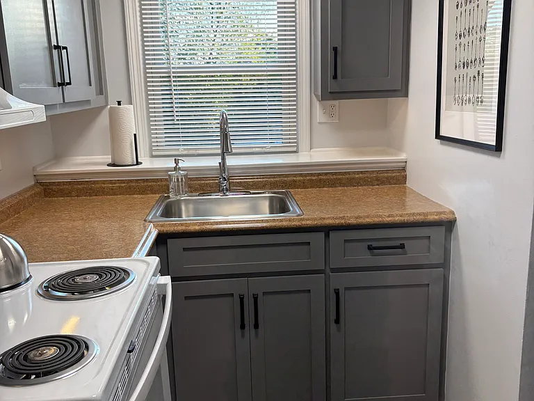30 Pinecrest Ave #2 — Photo 12