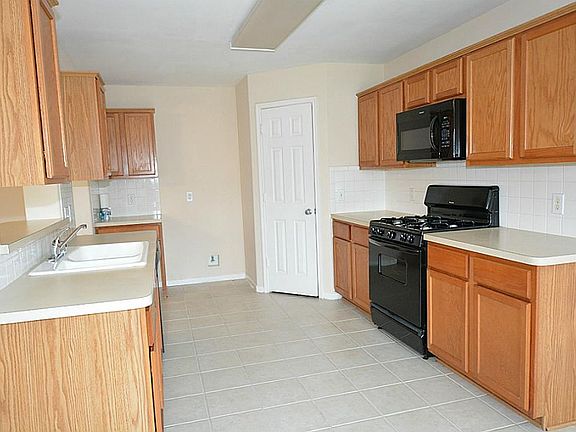4th image of 8411 Windy Thicket Ln
