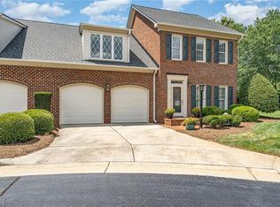 5400 Ridingate Ct, Greensboro, NC 27455