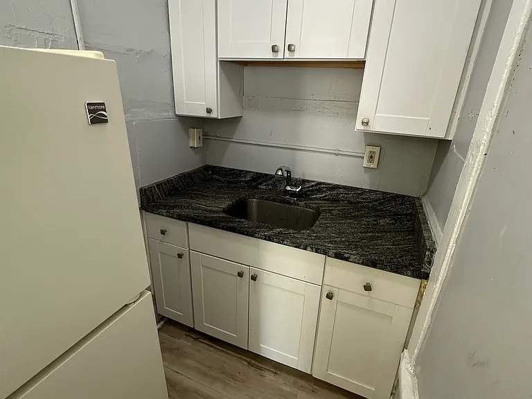25 Green St #3C — Photo 3