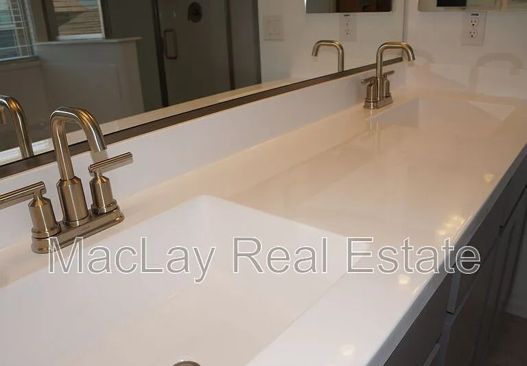 3809 N 100th Dr — Photo 16