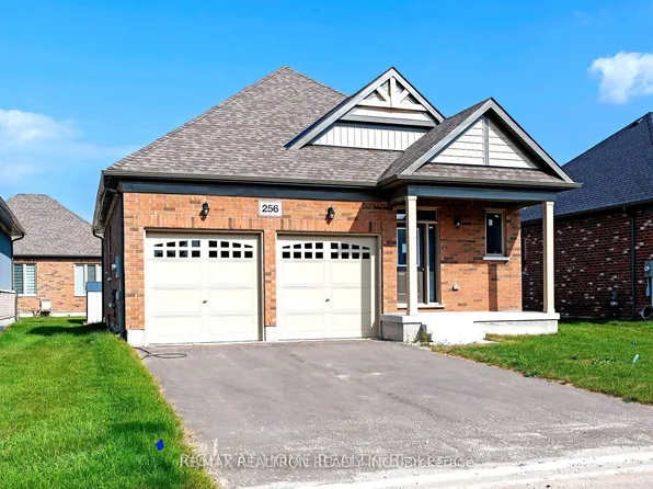 256 Duncan St, Clearview, ON L0M 1S0