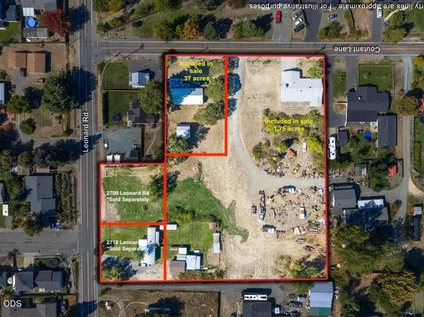 895 Coutant Ln, Grants Pass, OR 97527