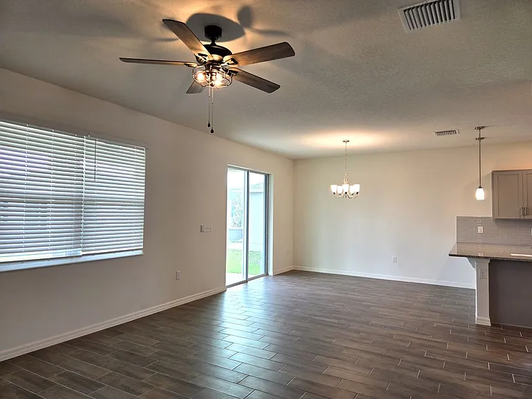 3064 Sanctuary Dr — Photo 9