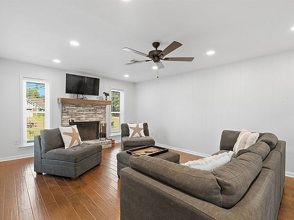 4th image of 3452 Venson Dr