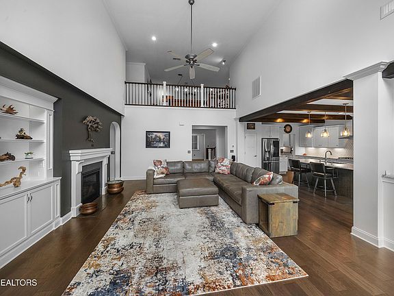 4th image of 12646 Brass Lantern Ln