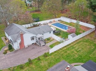 100 Plain St, Stoughton, MA 02072