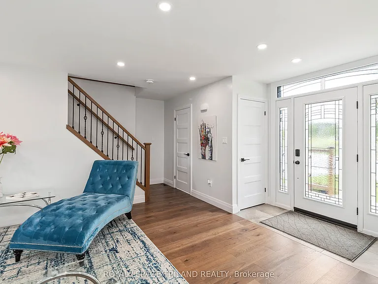 164 Winston Ave #UPPER — Photo 2