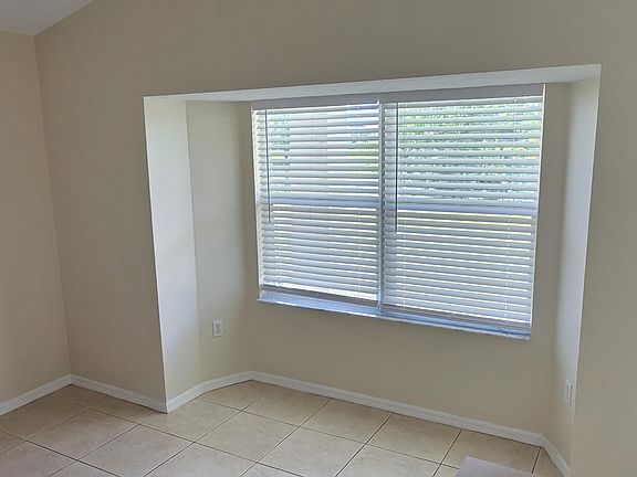 4th image of 538 SW Indian Key Drive