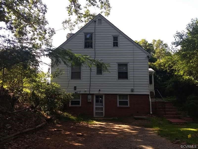 2nd image of 1906 New Market Rd