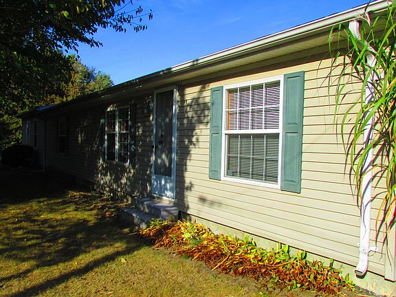 4th image of 5907 Earlham Dr