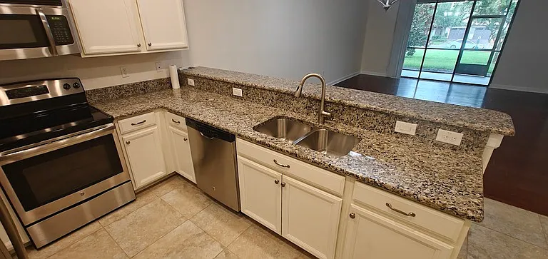 8933 Azalea Sands Ln — Photo 9