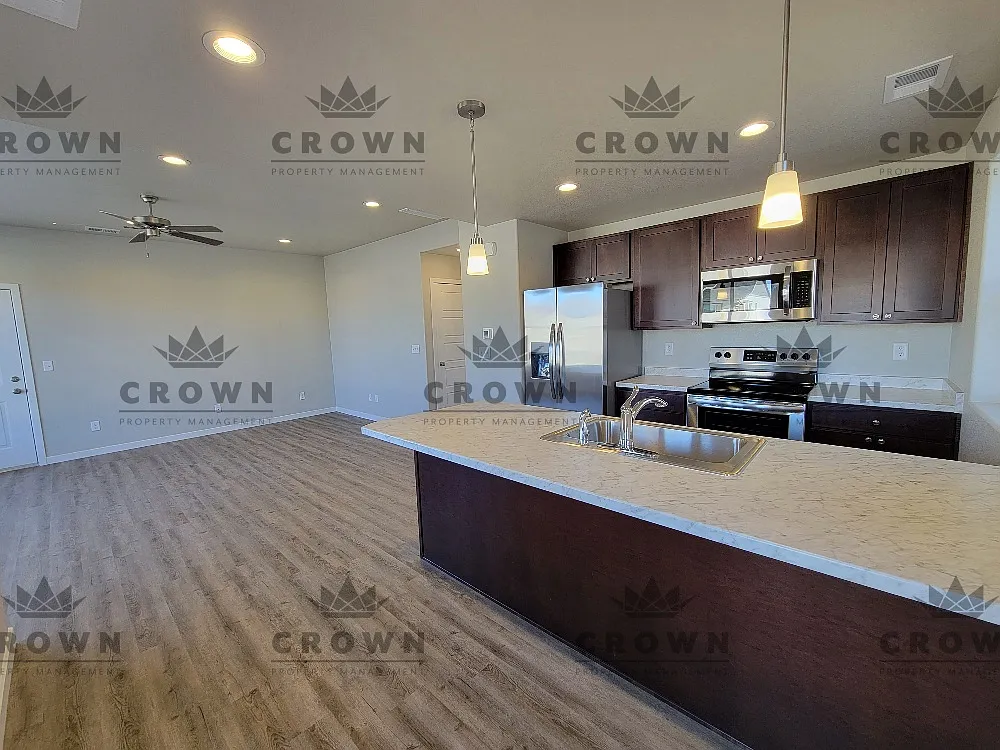 2 bed, 1150 sqft, $1,595 — Photo 4