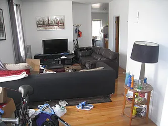 Rented by Alexiou Realty