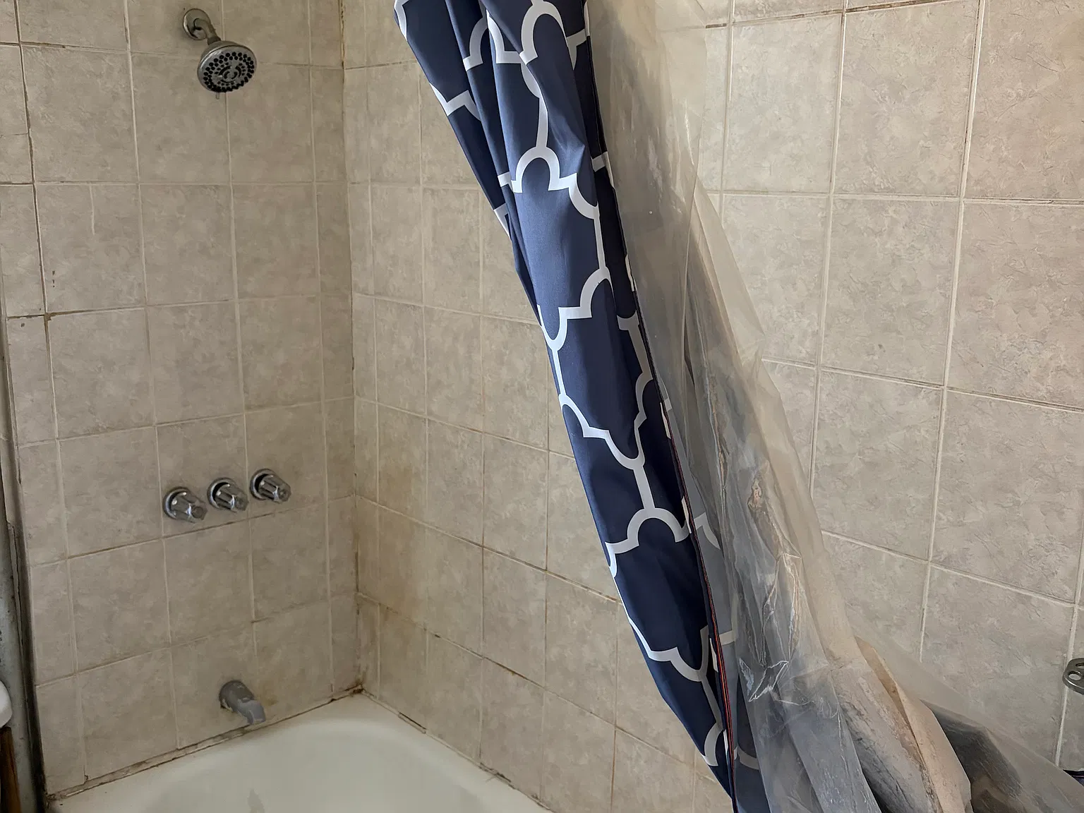 2 bed, 900 sqft, $2,350 — Photo 2