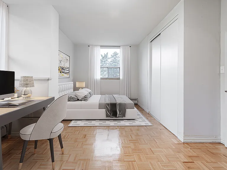 4383 Bathurst St — Photo 13