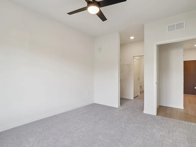 The Flats at Bishop's Woods — Photo 15
