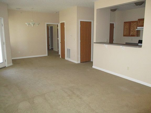 5th image of 2260 Flicker Dr APT 187