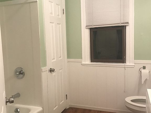 B2C7F047-81F9-4A64-9D96-F208B0020614