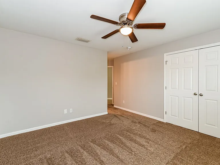 736 Jack Ave S — Photo 10