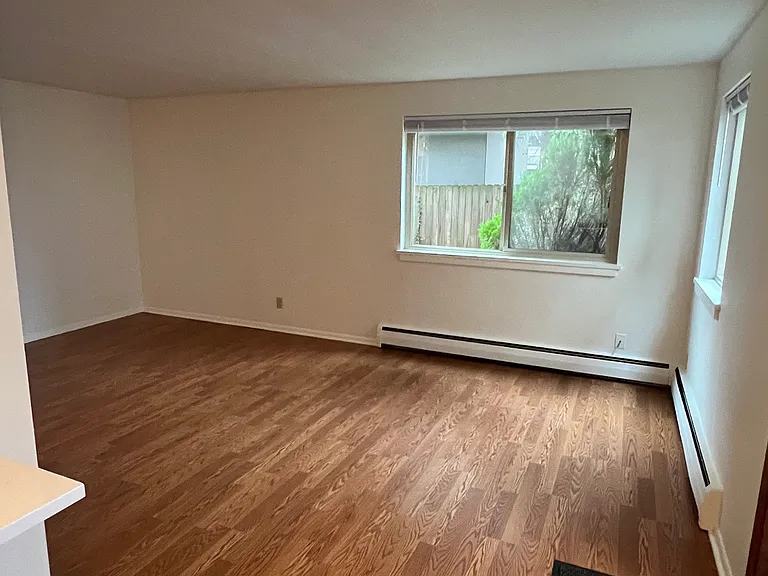 412 N 45th St #102 — Photo 11