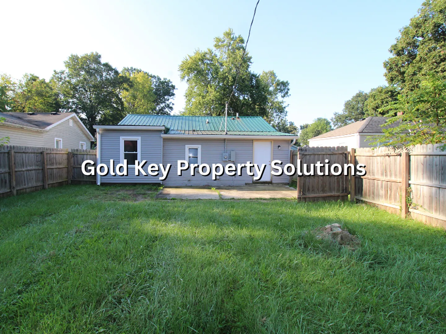Beautifully Updated 3 Br 2 Ba House With Central Air (No Section 8) — Photo 4