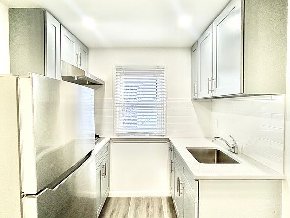 4th image of 56-48 201st St Floor 2