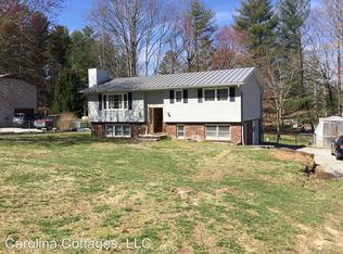 103 Chestnut Hills Ct, Hendersonville, NC 28792