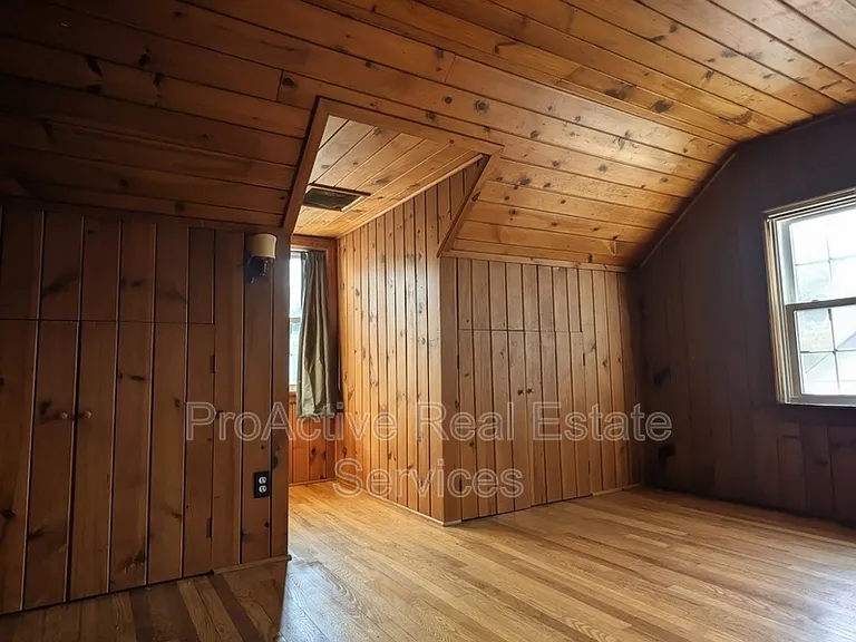 9421 Phillip Ave — Photo 18