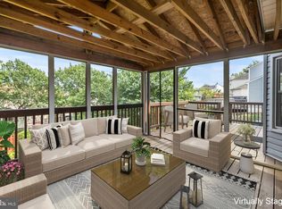 1459 Kingsvale Cir, Herndon, VA 20170