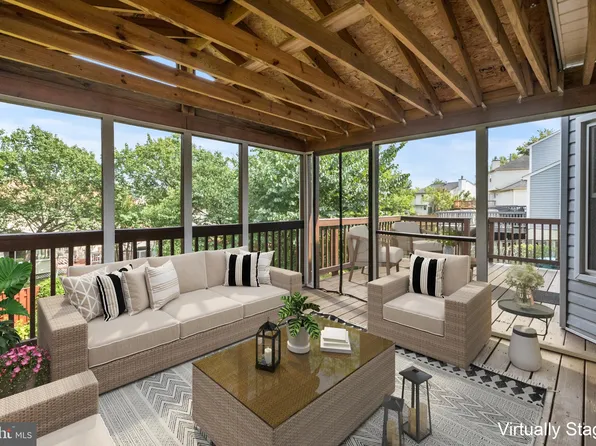 1459 Kingsvale Cir, Herndon, VA 20170