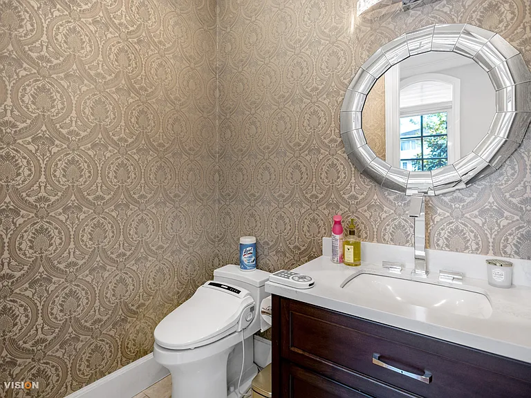 1332 W 51st Ave — Photo 26