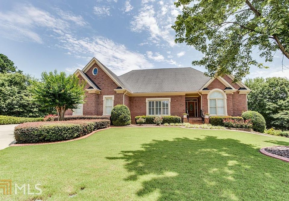 1st image of 613 Peach Pl