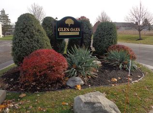 8 Southcreek Ct #D, East Amherst, NY 14051