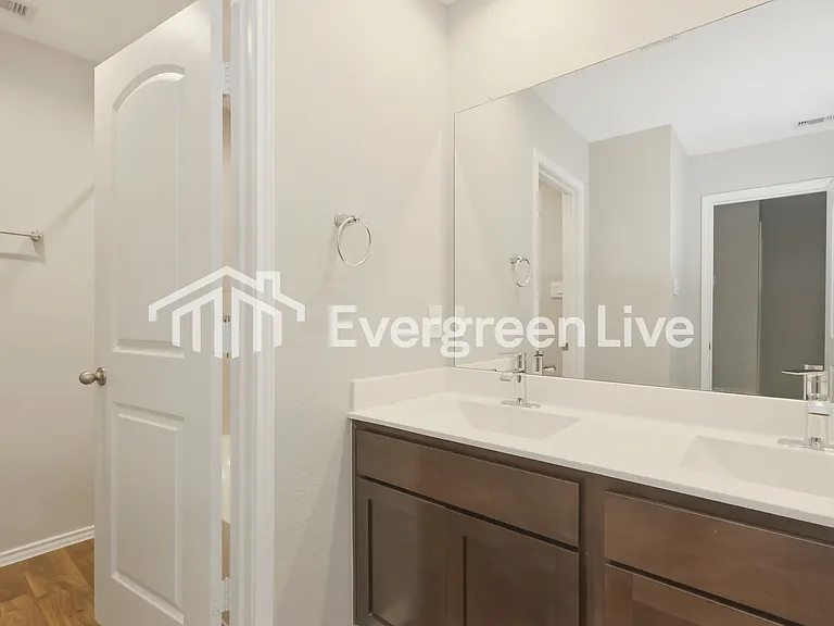 9909 Glen Brook Ln — Photo 13