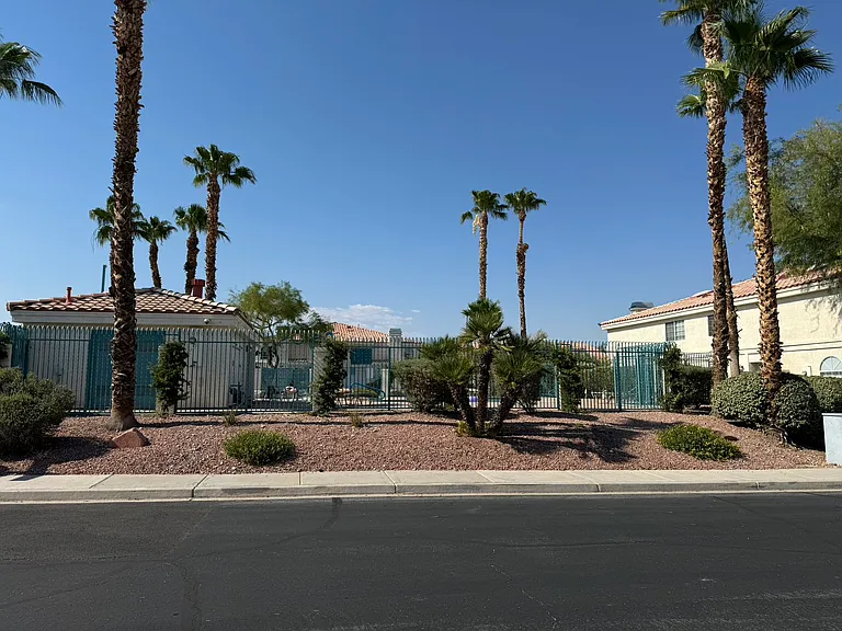 7908 Lisa Dawn Ave — Photo 10