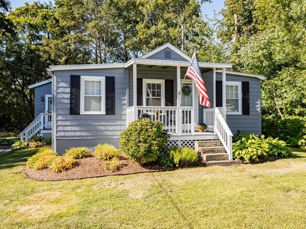 702 Central St, Stoughton, MA 02072